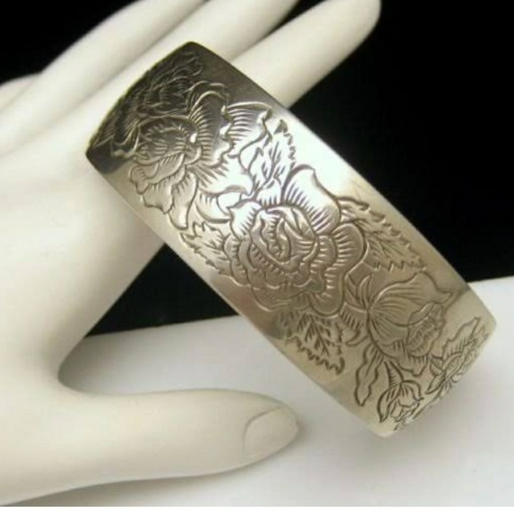 Vintage Kirk Pewter Cuff Bracelet - Picture 2 of 3